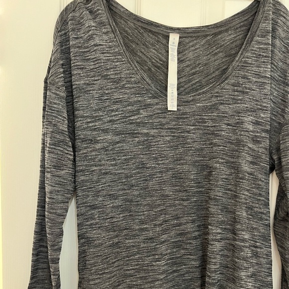 Lululemon Meant to Move Long Sleeve Grey Heathered Shirt - Picture 7 of 8